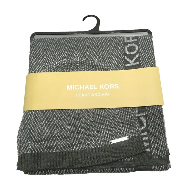 NWT Michael Kors Metallic Scarf & Hat Set - Picture 6 of 10
